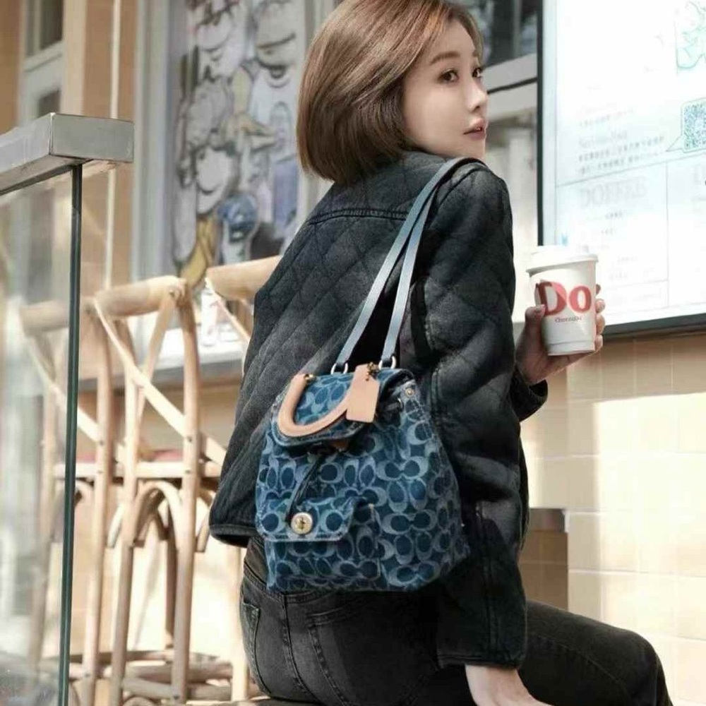 coach Riya Backpack 21 In Signature Denim - Picture 5 of 6